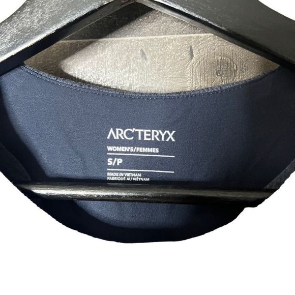 Arc’teryx Covert Sweater Pullover Womens Small - Picture 5 of 5